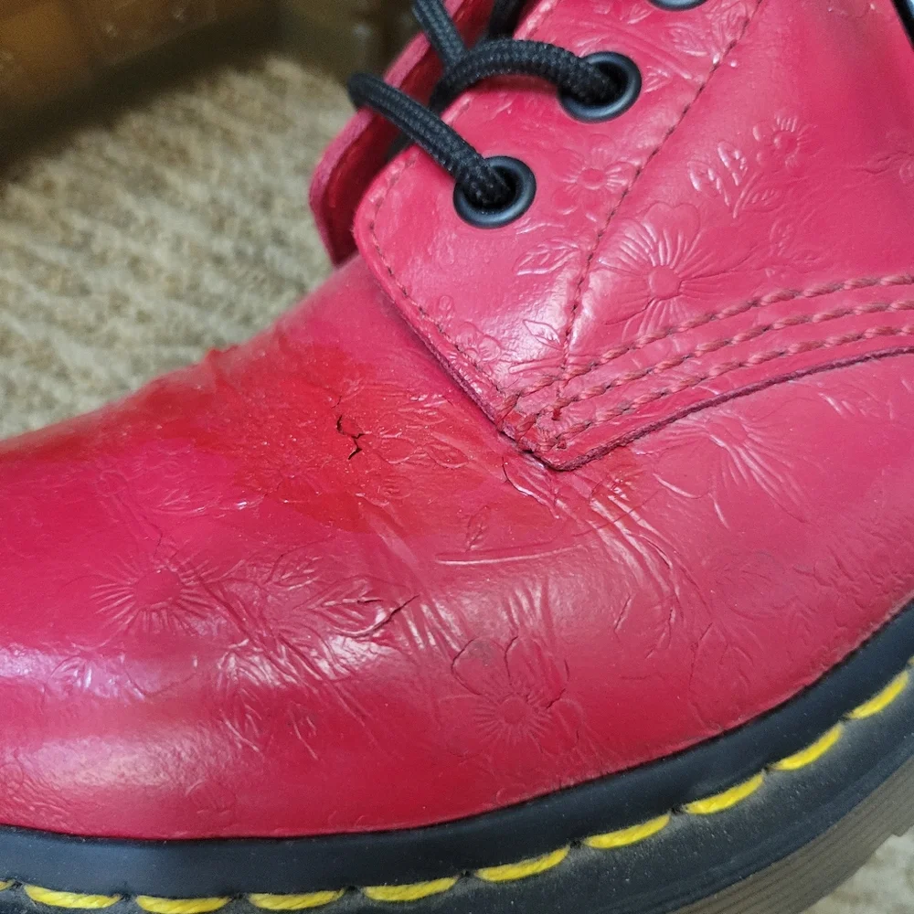 DR MARTENS Y2K flower embossed red Pascal leather combat boots 8 / 39 - Picture 13 of 16
